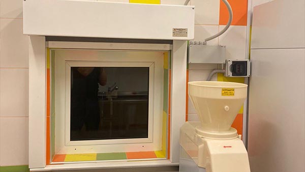 Противопожарная штора в школу