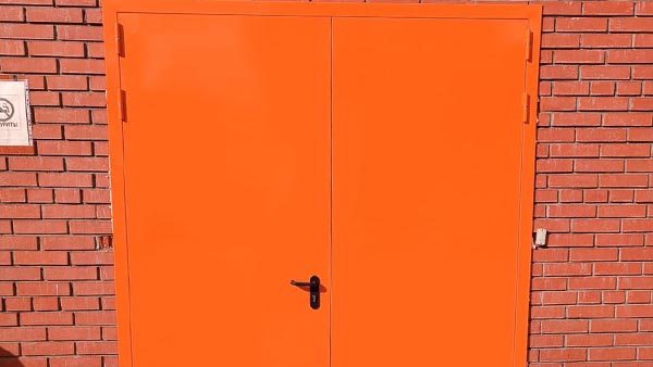 Монтаж дымозащитной шторы